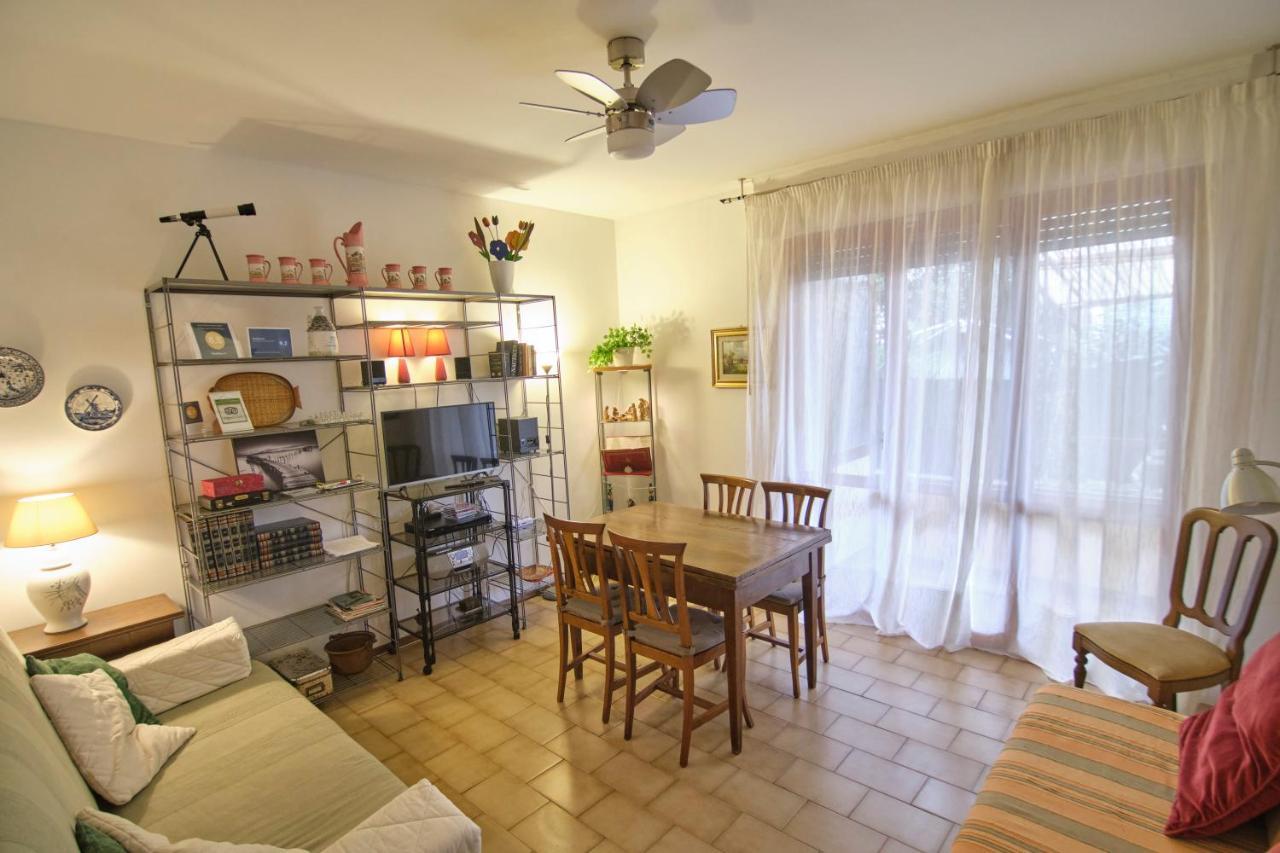 Holiday House Torre Del Lago Torre del Lago Puccini Dış mekan fotoğraf