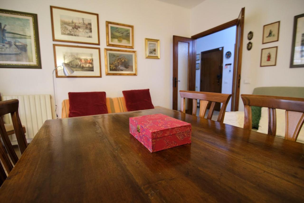 Holiday House Torre Del Lago Torre del Lago Puccini Dış mekan fotoğraf